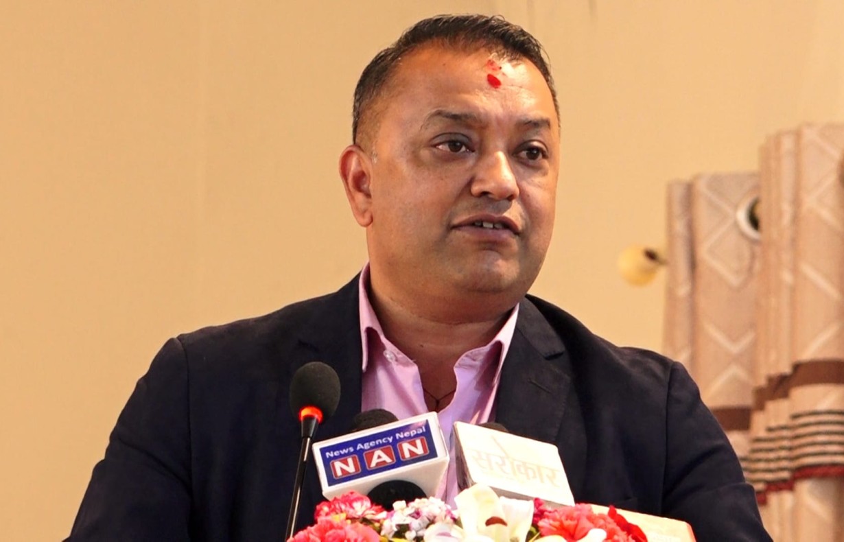 तीन दलीय प्रदेश सरकारको प्रस्ताव स्वीकार्य हुँदैन : गगन थापा