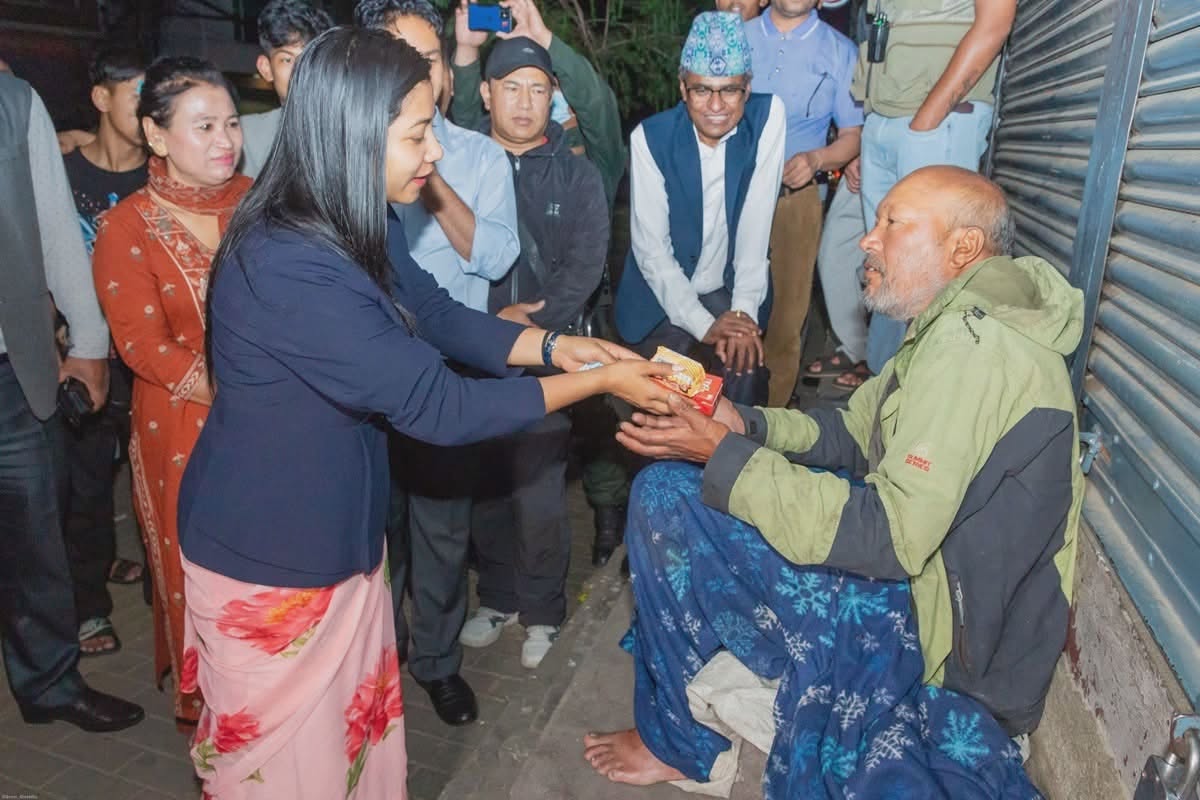  सुनिता डंगोल आफैँ उद्धार कार्यमा