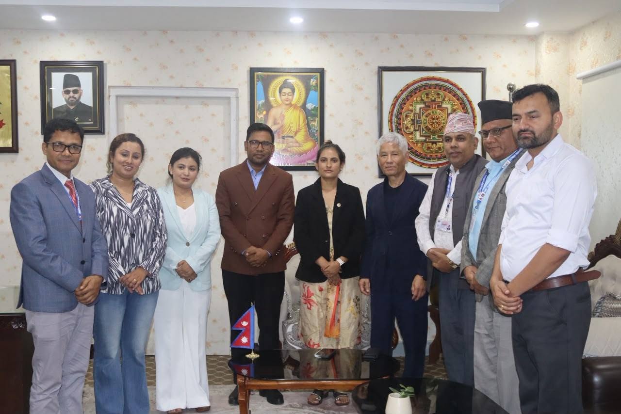 भोटेकोसी बाढी प्रभावित बालबालिका पढाउन शेष घलेद्वारा झन्डै ५८ करोड सहयोग