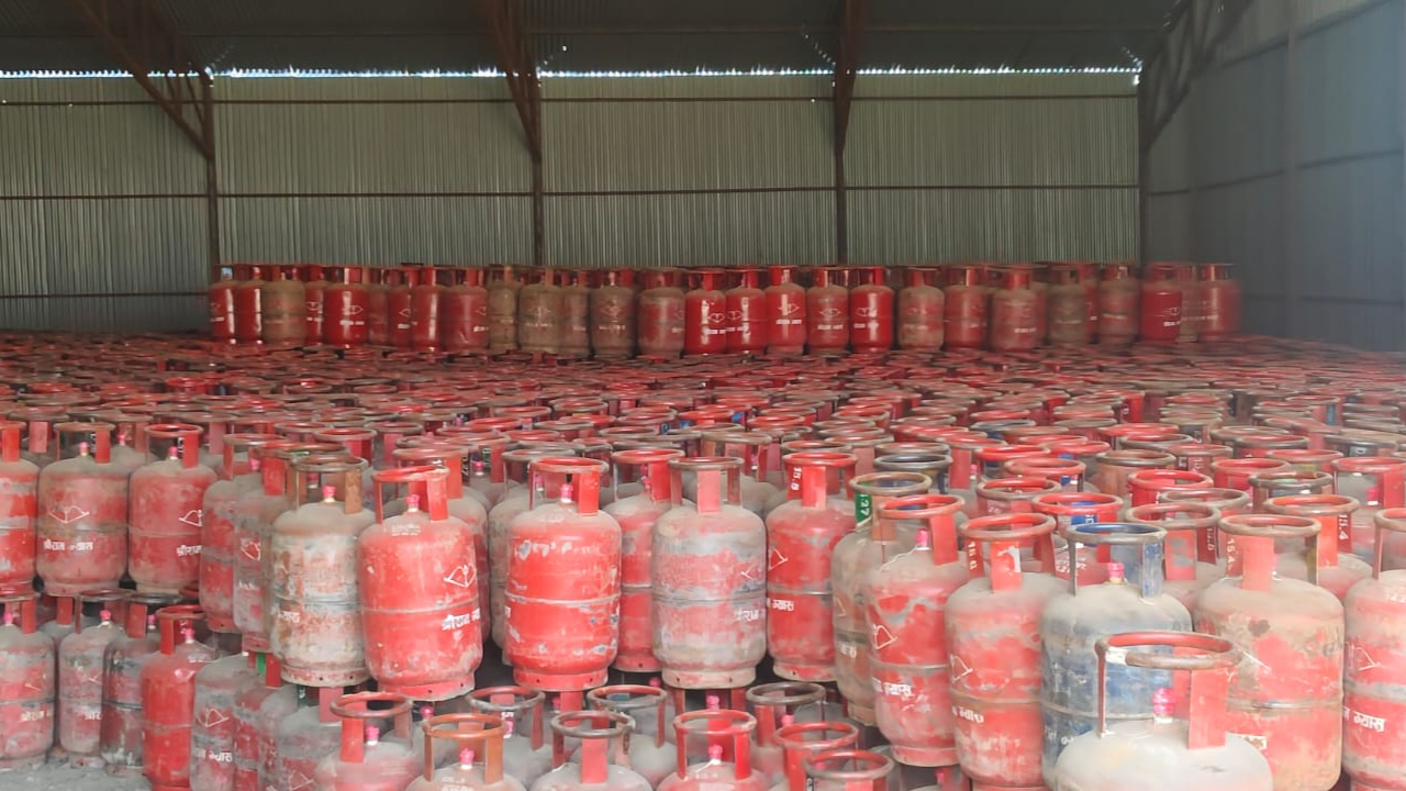 ग्यासको अवैध कारोबार भइरहेको सूचना पाए जानकारी दिन विभागद्वारा अनुरोध