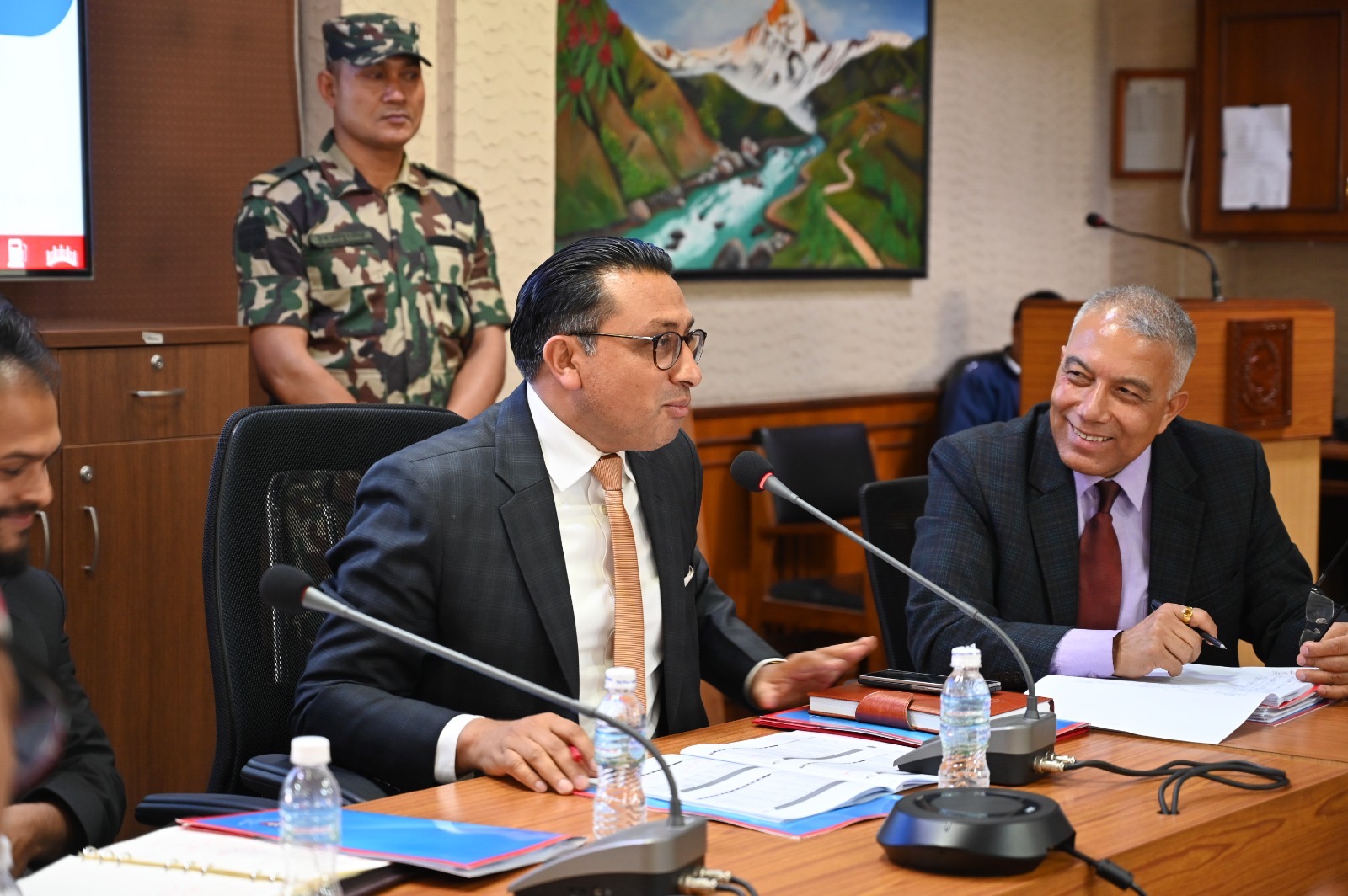 स्वीकृत भएका ५५ आयोजनामा २ वटा मात्रै निर्माणमा जानु लज्जाकाे विषय : अर्थमन्त्री वाग्ले