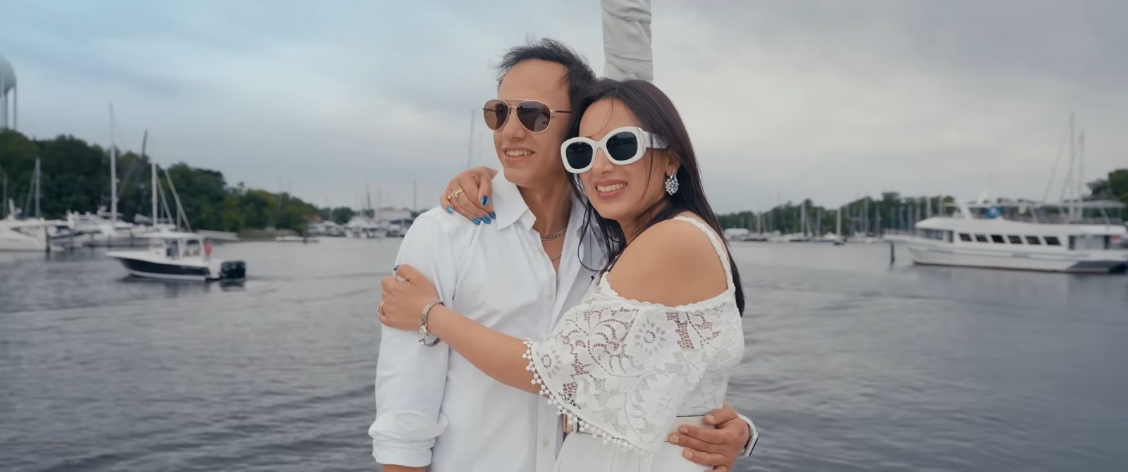 डाक्टर दम्पतीको रोमान्टिक गीत ‘सधैं साथमा तिम्रो’ (भिडियो)