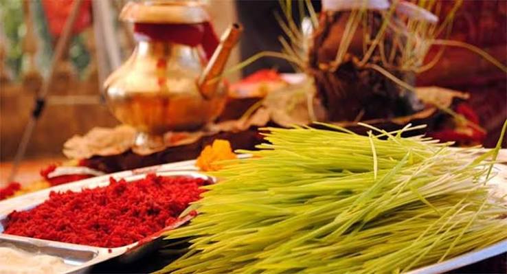 यस्ताे छ, बडादसैँको टीका लगाउने दिशा र उत्तम साइत