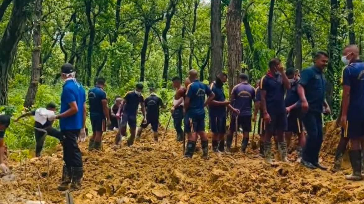 पहिचान नभएका १ हजार ३० शव सुरक्षित रूपमा माटोमुनि व्यवस्थापन