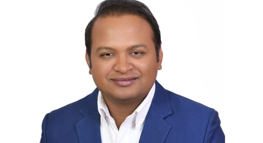 श्रममन्त्री साह पदमुक्त