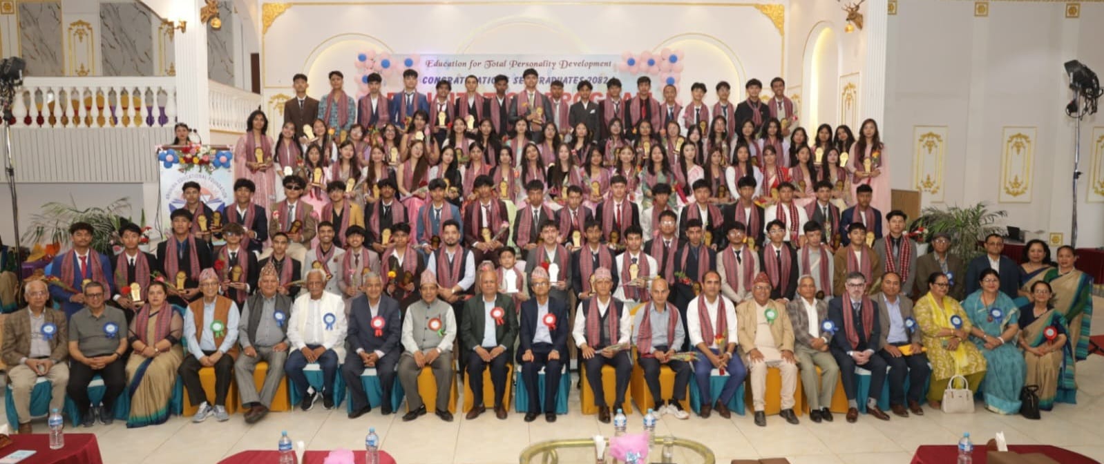 एसइईमा उच्चतम जिपिए ल्याउने विद्यार्थीलाई अरुणिमा शैक्षिक प्र्रतिष्ठानद्धारा नगद पुरस्कार 