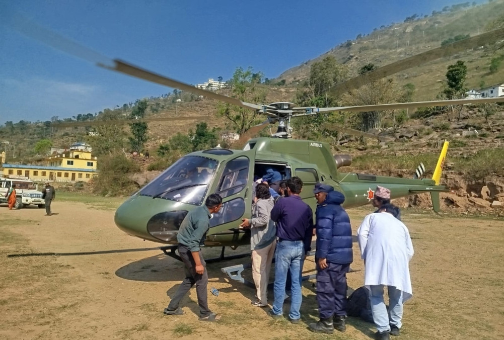 हुम्ला र कालीकोटबाट दुई सुत्केरीको हवाई उद्धार