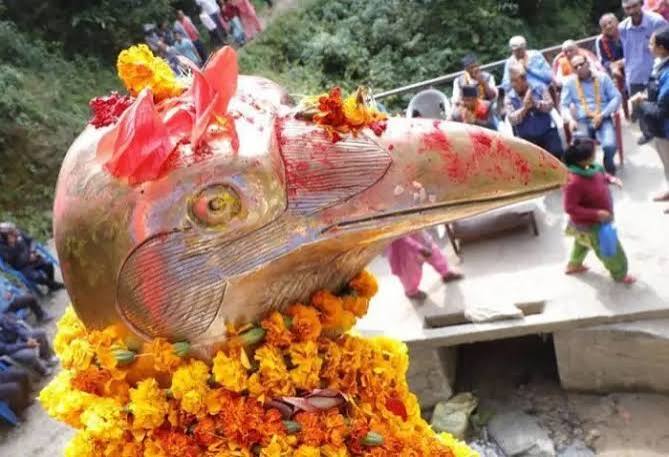 आज कागे अष्टमी : कागेश्वरी महादेव मन्दिरमा पूजा आराधना गरेमा कागको स्पर्शलगायत दोषबाट मुक्त भइने विश्वास