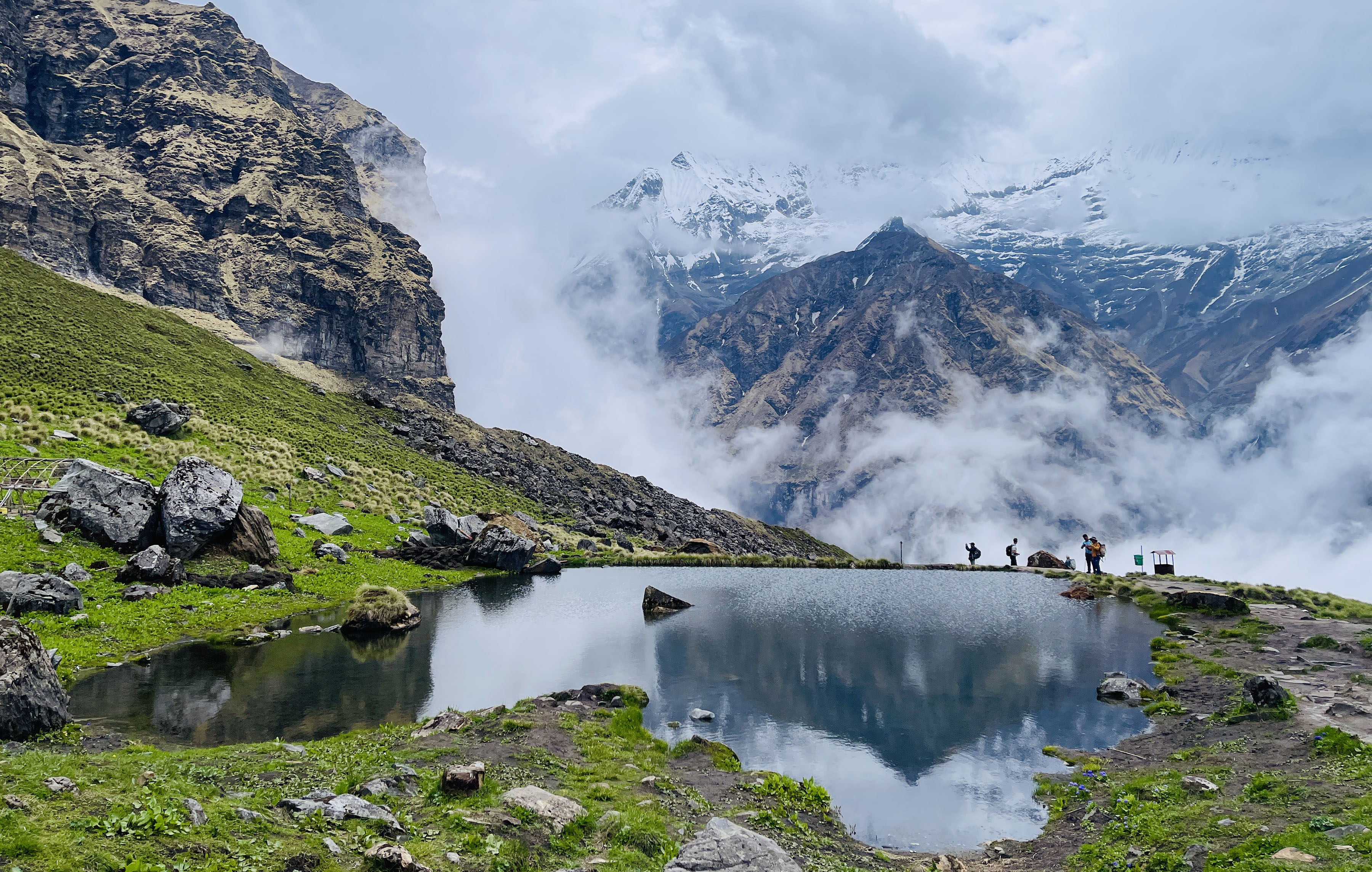  देशका विभिन्न भागमा वर्षा र हिमपात