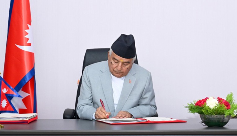 राष्ट्रपतिले फर्काइदिए संवैधानिक परिषदसम्बन्धी अध्यादेश
